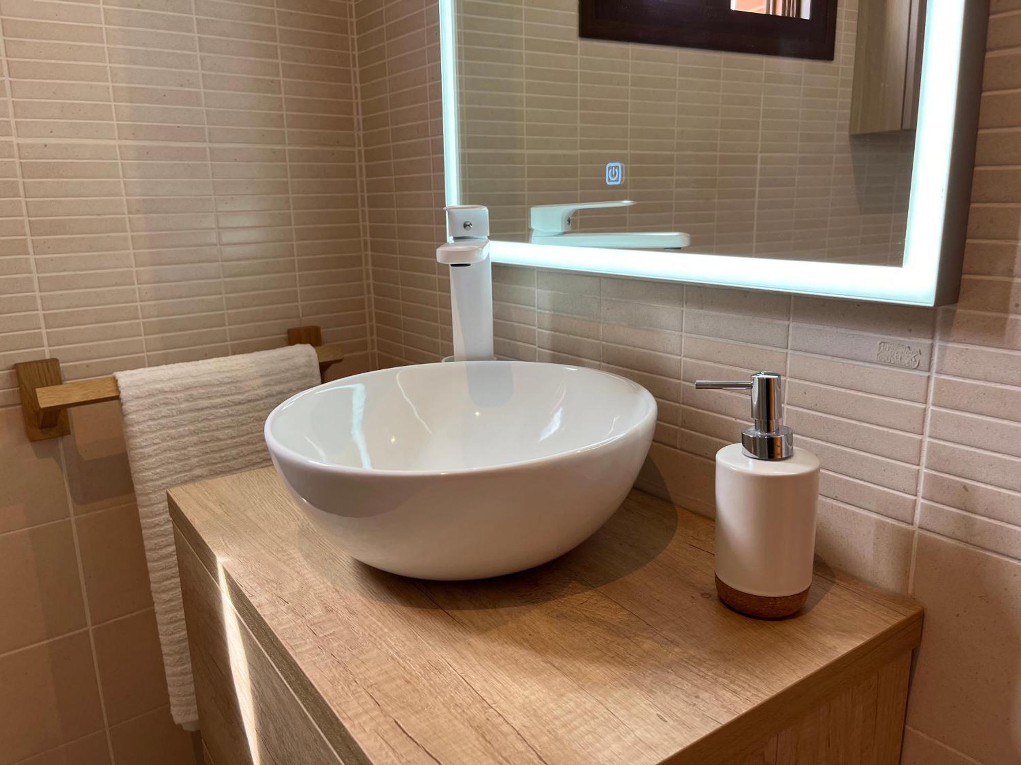 Duplex Con Terraza Privada Y Parking A 15 Minutos De Sevilla Dos Hermanas Eksteriør bilde